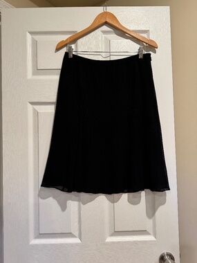 Ann Taylor Silk Black Skirt Size 8P